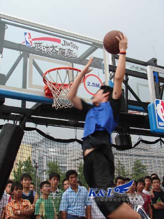 中什琴斯尼