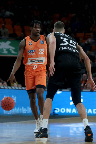 封一力辽 封一力辽