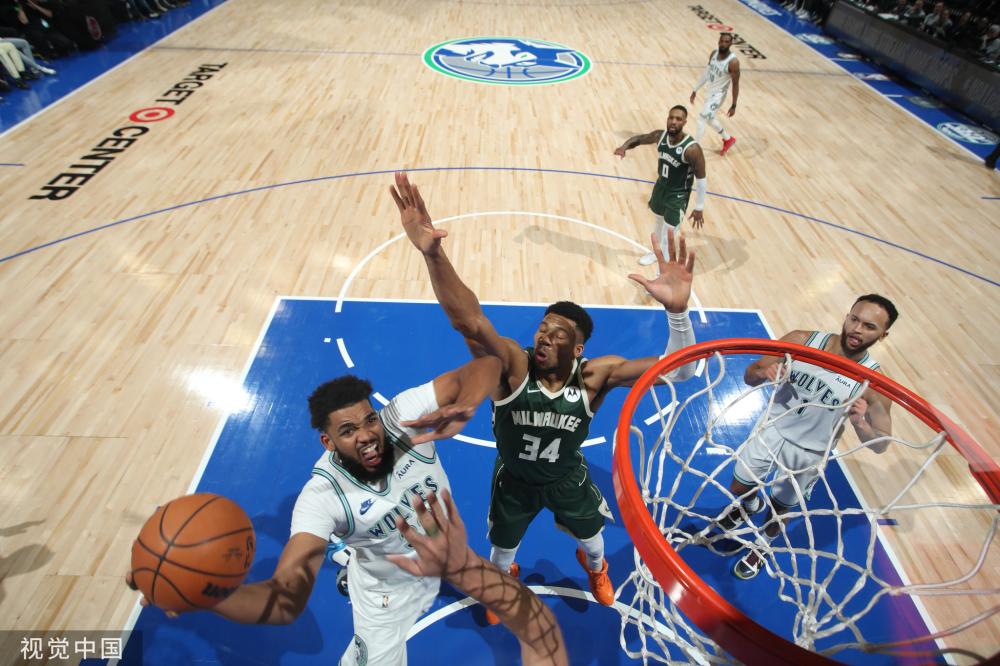 的她正在成 的她正在成